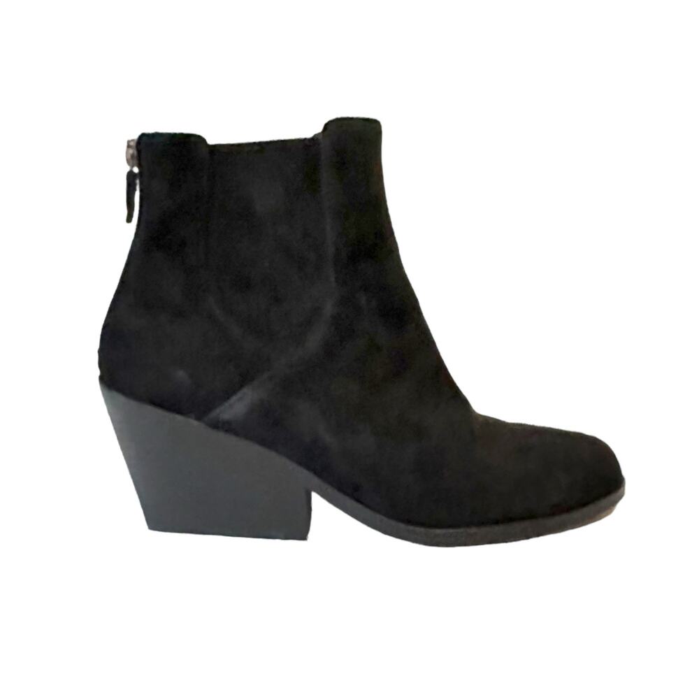 Eileen Fisher Suede Western Ankle Boot Angled Heel 8.5 Black